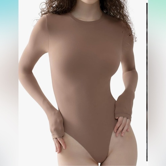 pumiey Tops - NWT PUMIEY Women's Crew Neck Long Sleeve Bodysuit Sexy Tops Sharp Collection M